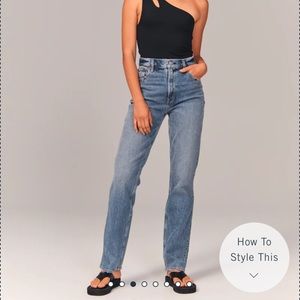 Abercrombie 90’s Straight Ultra High Rise Jeans